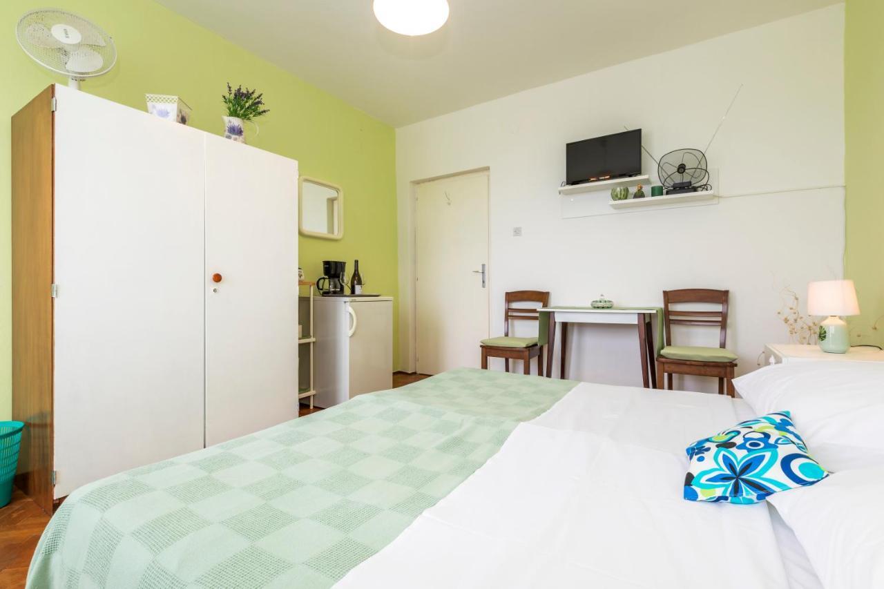 Muzic Budget Double Room Мали-Лошинь Экстерьер фото